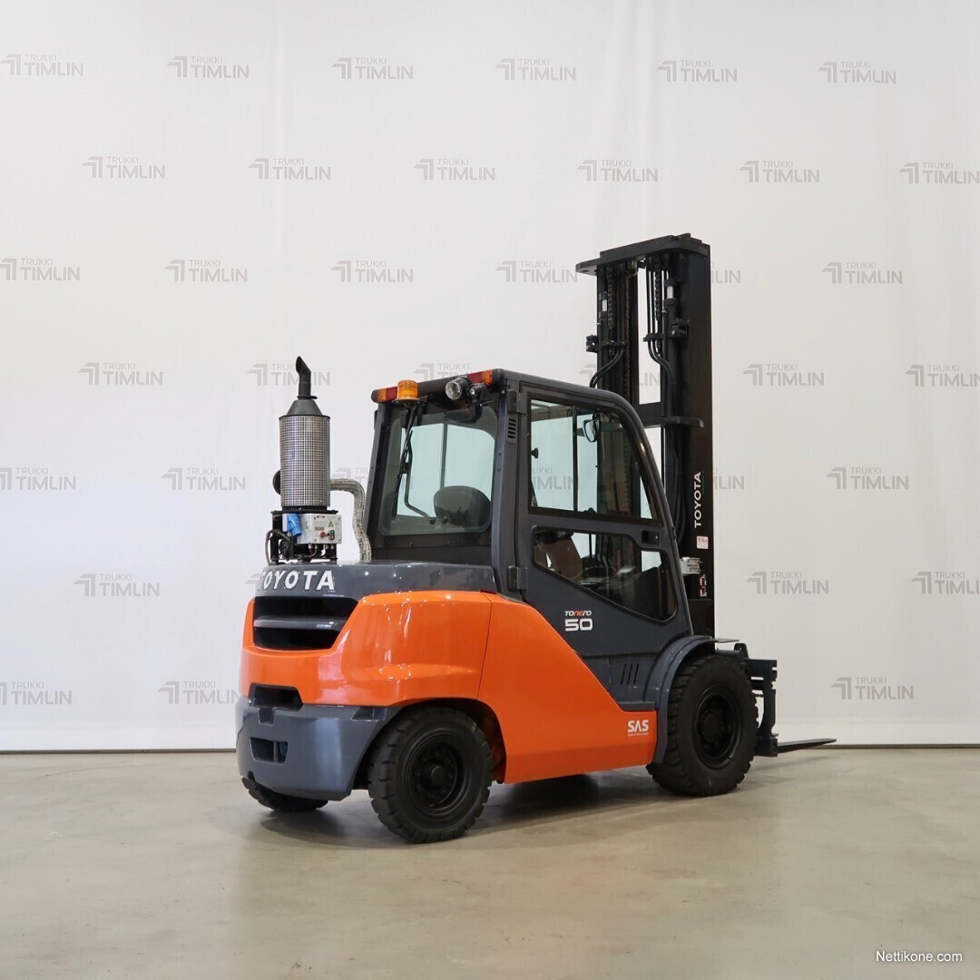 Toyota 40 8FD45N Forklift Trucks 2015 Nettikone