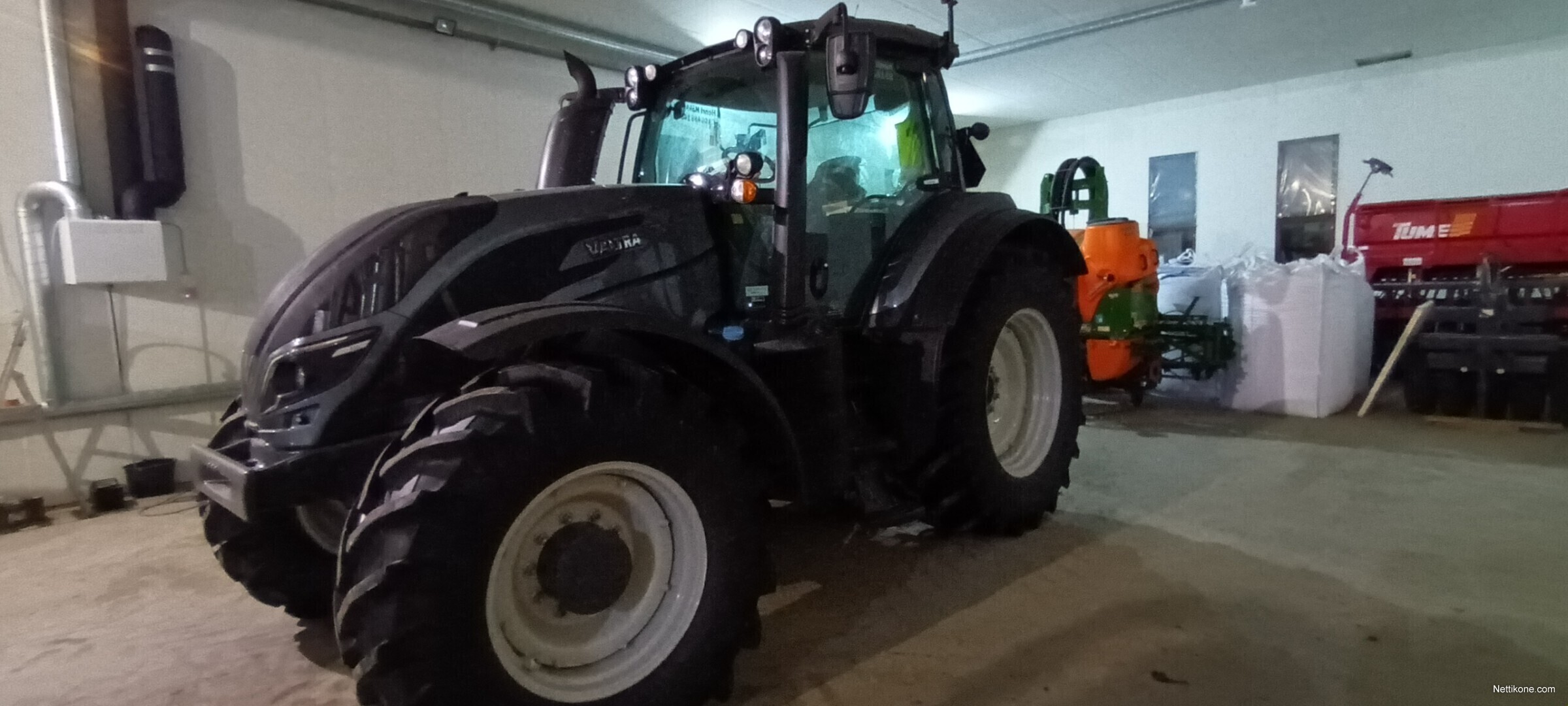 Valtra T144V Smart Touch Traktorit 2018 Nettikone