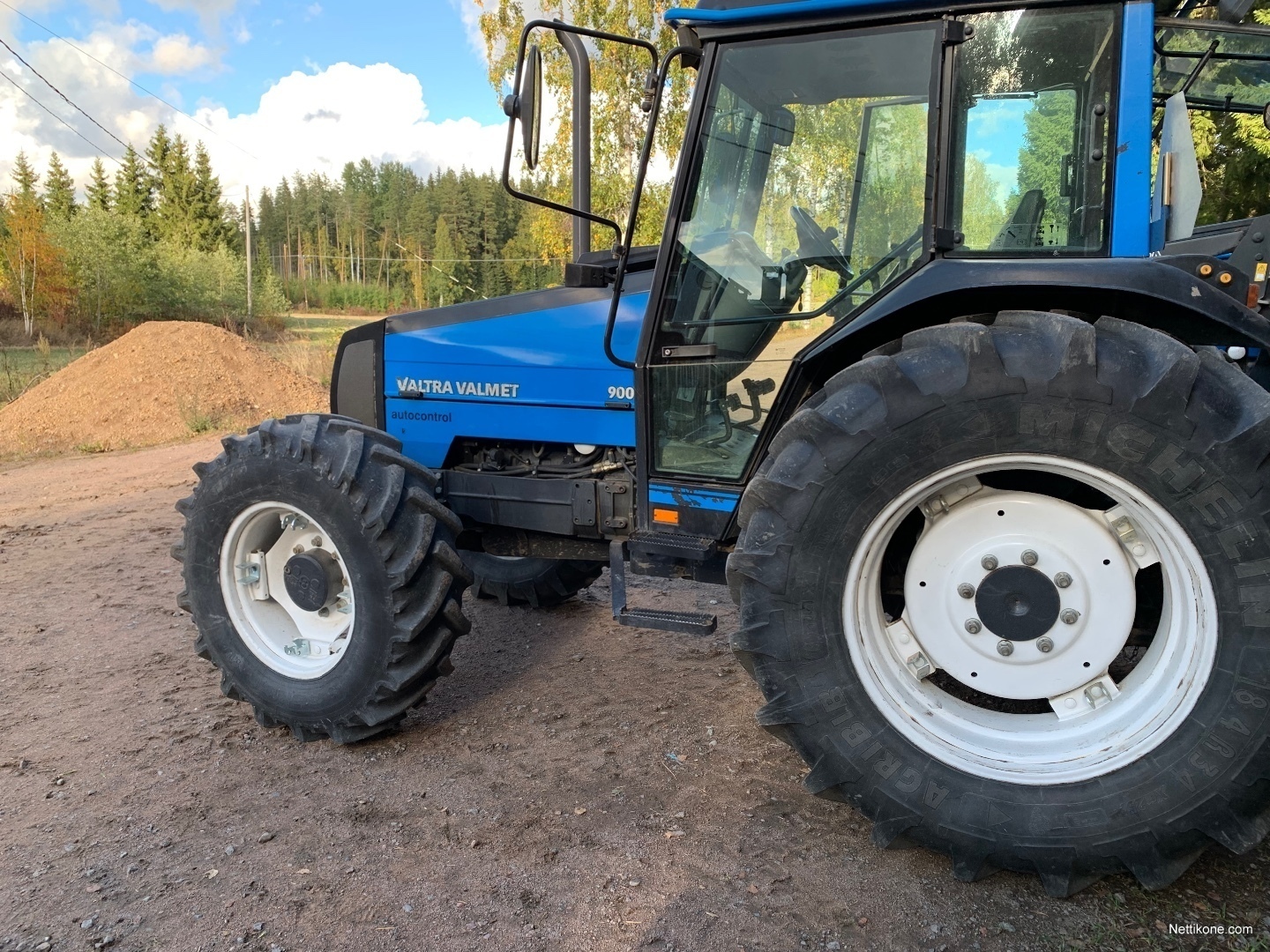 Valtra 900 Tractors 1999 Nettikone