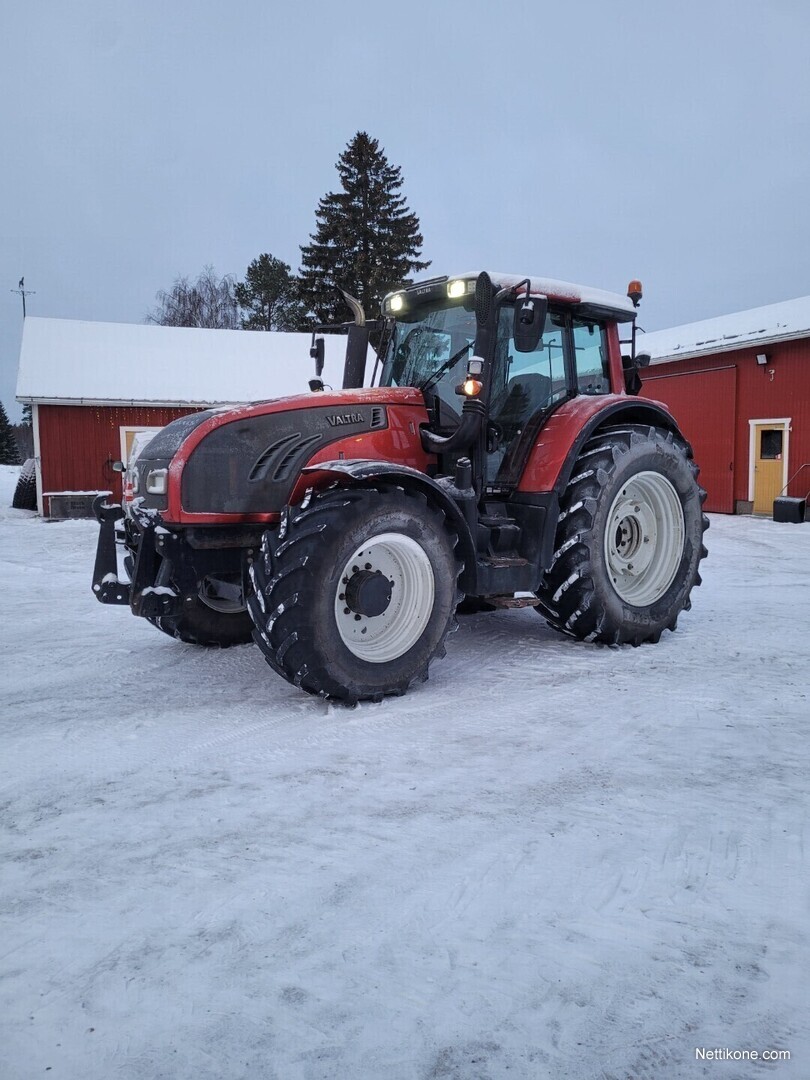 Valtra 202 Versu tractors, 2012 - Nettikone