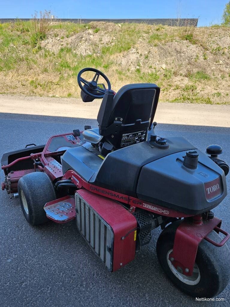 Toro greensmaster 3250d hot sale