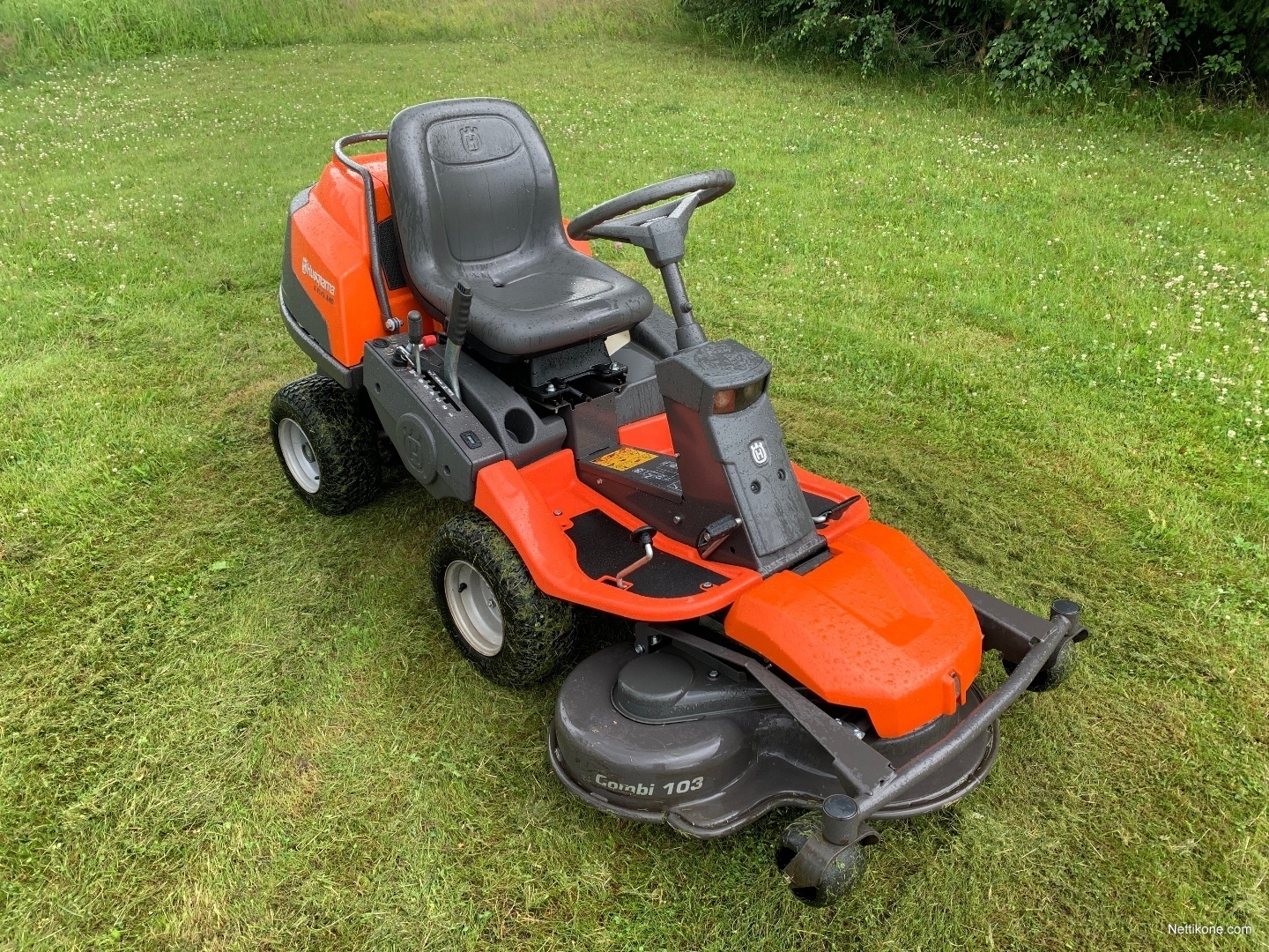 Husqvarna sales r418ts awd