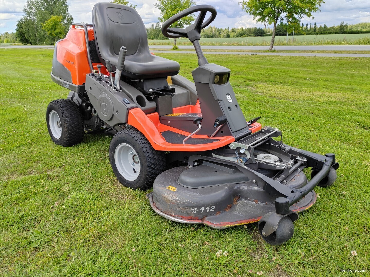 Husqvarna discount r418ts awd