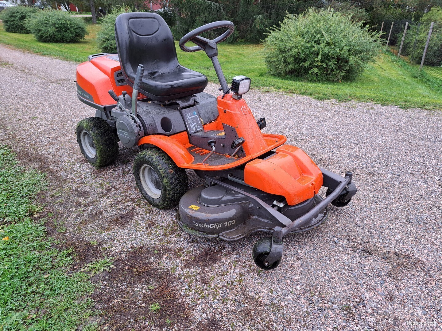 Husqvarna best sale rider r15v2