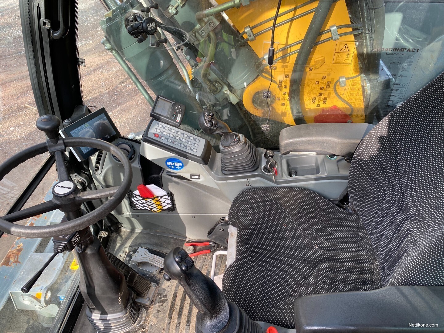 Liebherr A 914 C Litronic kaivinkone, 2021 Nettikone