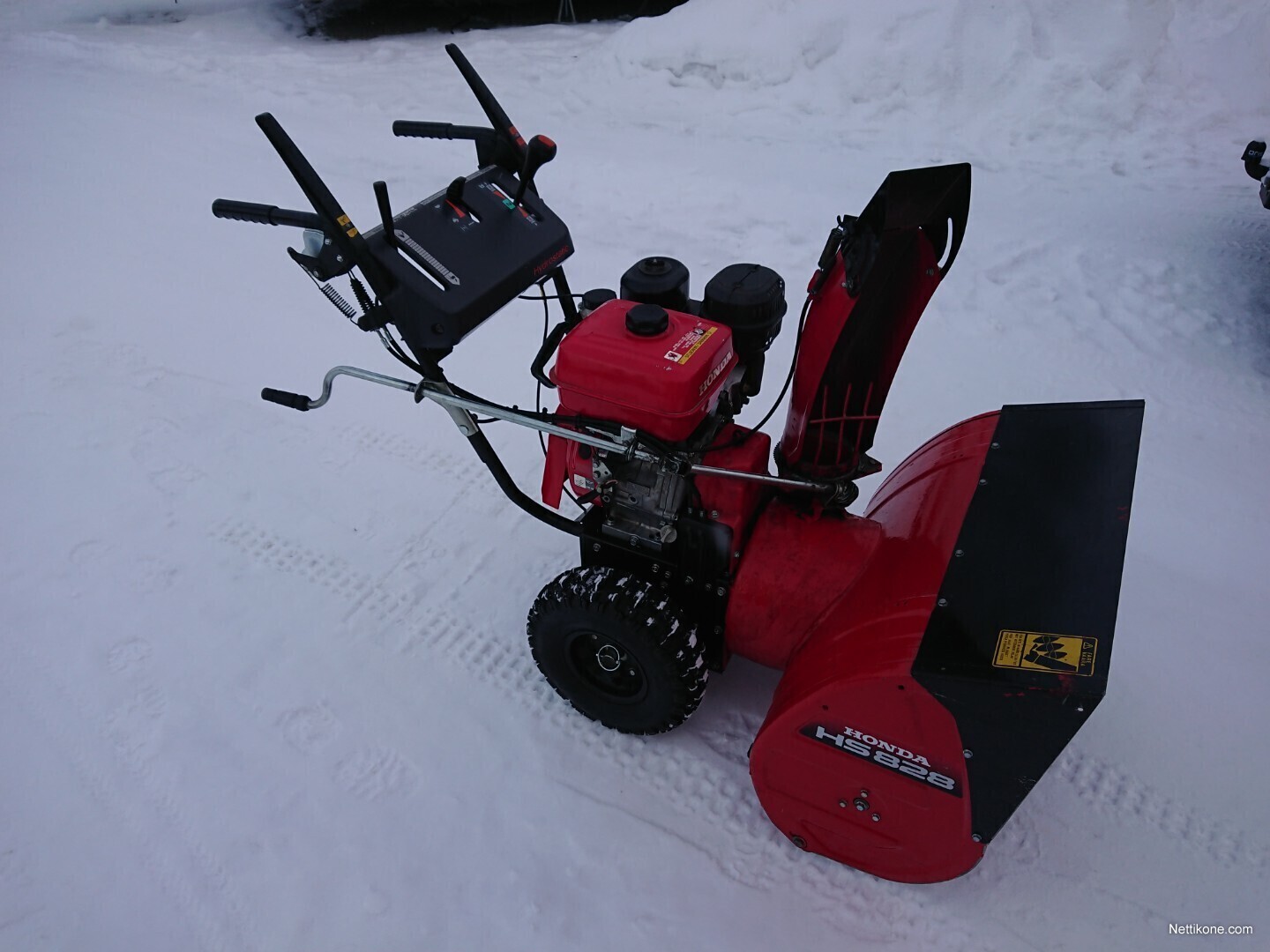 Honda HS 828 lumikoneet - Nettikone