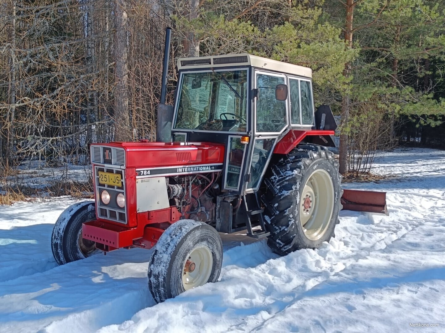 International 784 traktorit - Nettikone