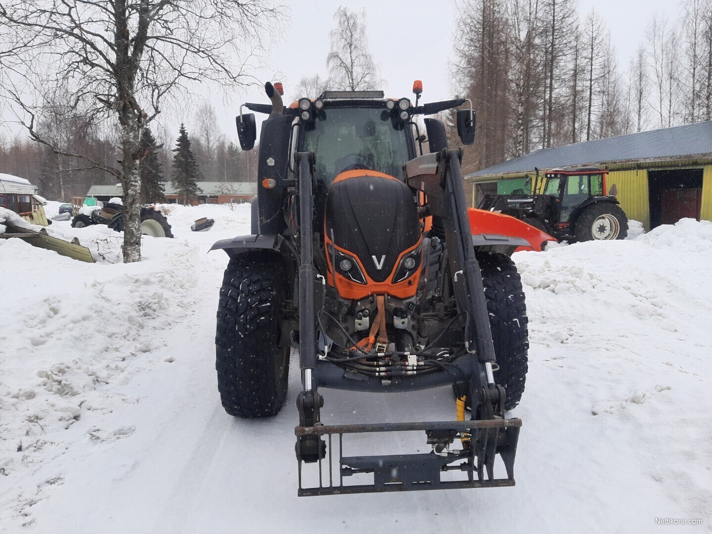 Valtra T154 traktorit, 2015 - Nettikone