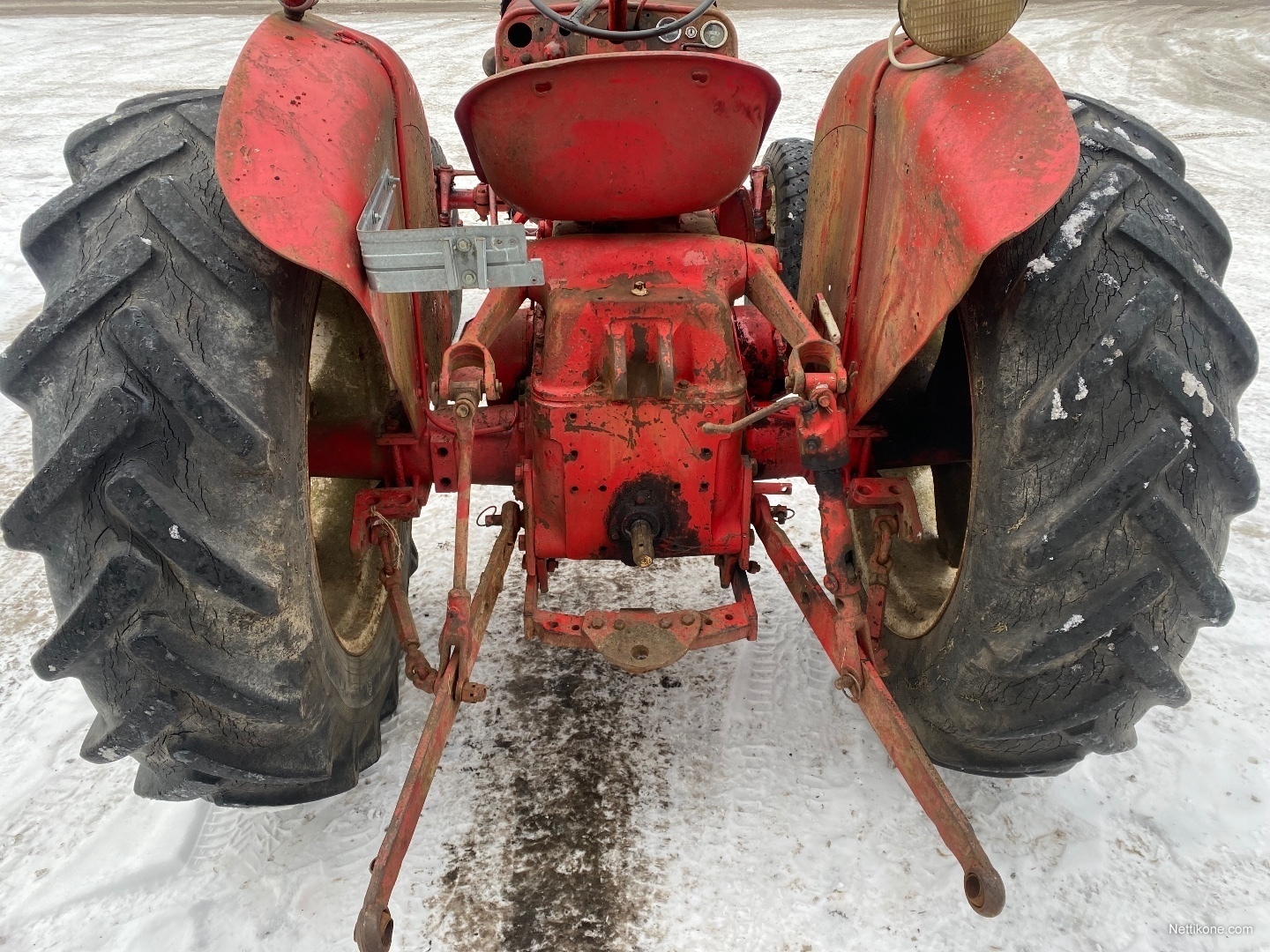 McCormick B-275 Traktorit - Nettikone