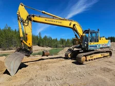 Komatsu PC210LC-3