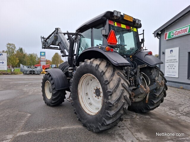 Tractors-Valtra