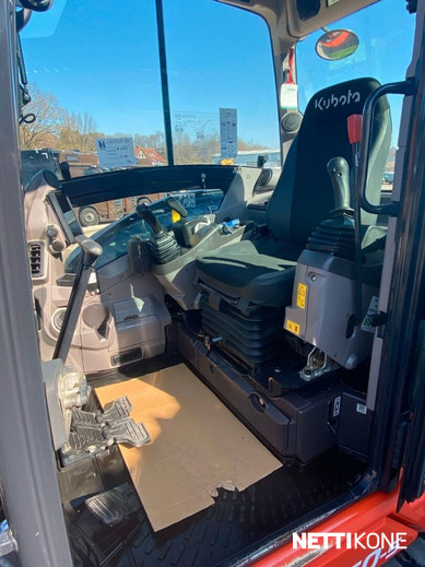 Excavators-Kubota