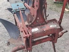 Kverneland 4 x 16