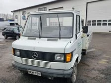 Mercedes-Benz 207